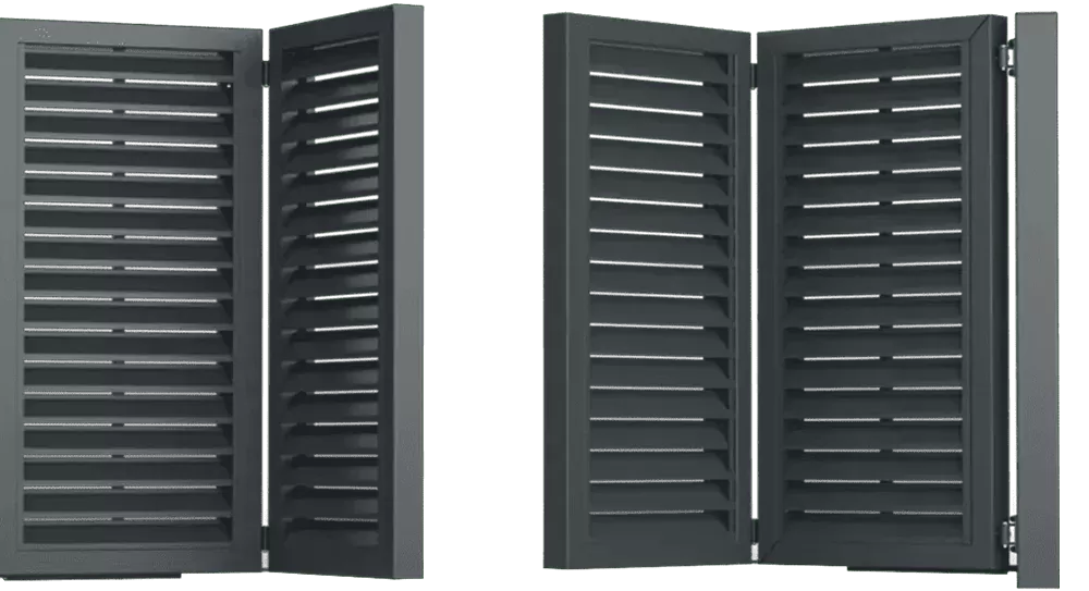 Zwei anthrazitfarbene Fensterläden aus Aluminium mit waagerechten Lamellen